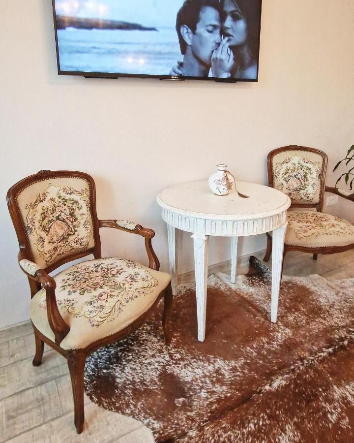 Amor Tirol Busteni (Adults Only) Екстериор снимка